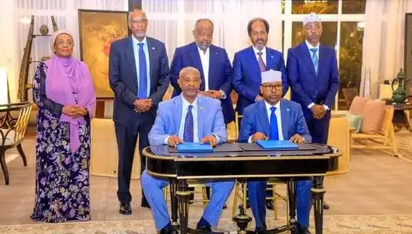 ! January, Djibouti: Delegations led by Somalia President Hassan Sheikh Mohamud and Somaliland President Muse Abdi Bihi Abdi witnessing a new agreement signing with Djibouti President Ismail Omar Gelle,